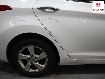 2014 - hyundai avante