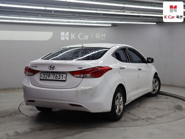 2014 - hyundai avante