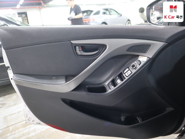 2014 - hyundai avante