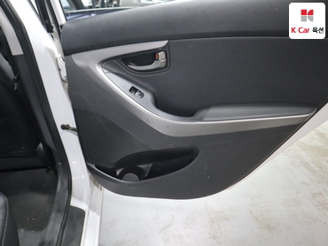 2014 - hyundai avante