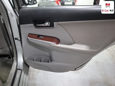 2012 - toyota camry