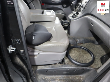 2014 - hyundai grand starex