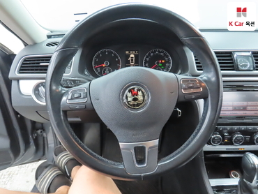 2012 - volkswagen passat