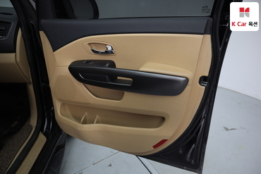 2017 - kia carnival