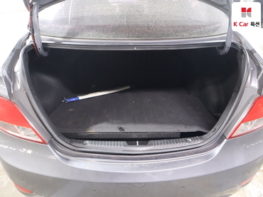 2017 - hyundai accent