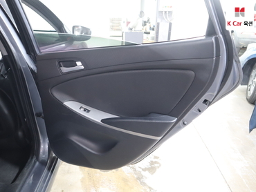 2017 - hyundai accent