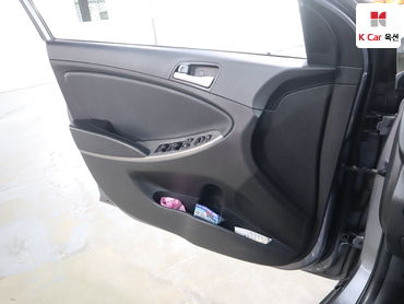 2017 - hyundai accent
