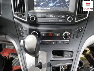 2018 - hyundai grand starex