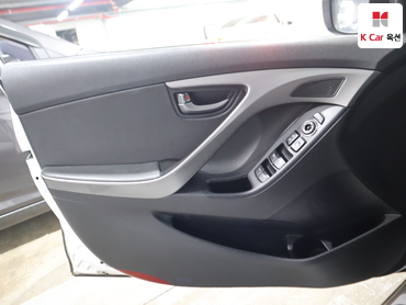 2015 - hyundai avante