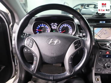 2015 - hyundai avante