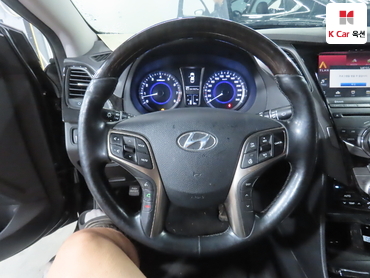 2012 - hyundai grandeur