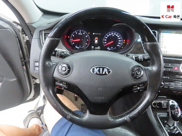 2015 - kia k9