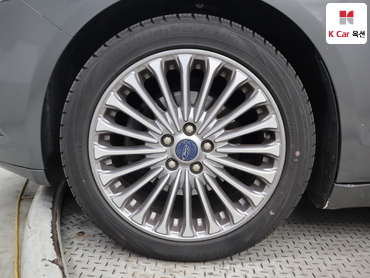 2015 - ford mondeo