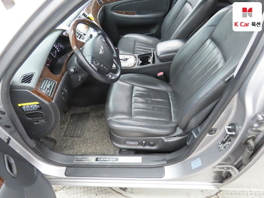 2010 - hyundai bh330