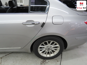 2010 - hyundai bh330