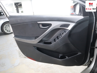 2014 - hyundai avante