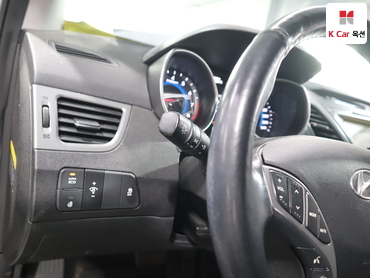 2014 - hyundai avante