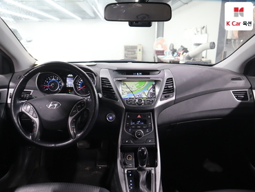 2014 - hyundai avante