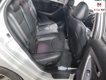 2014 - hyundai avante