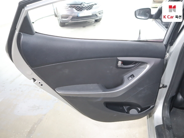 2014 - hyundai avante