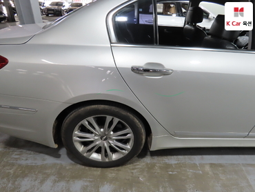 2012 - hyundai bh380