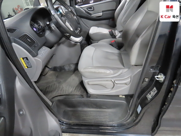 2020 - hyundai grand starex