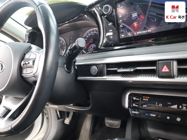 2021 - kia k5