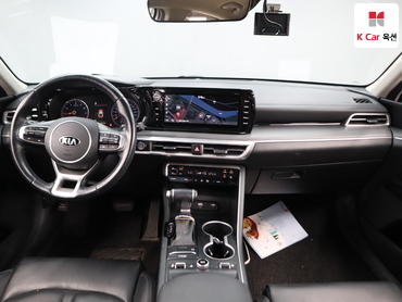 2021 - kia k5