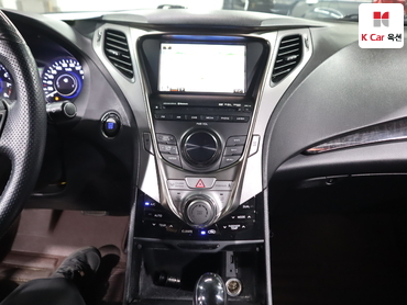 2011 - hyundai grandeur
