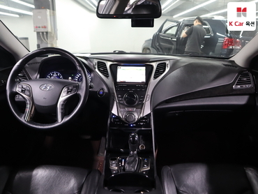 2011 - hyundai grandeur