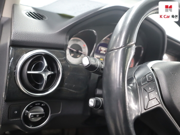 2015 - mercedes-benz glk220