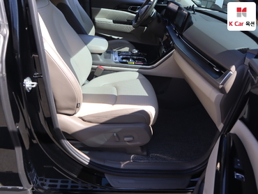 2023 - kia carnival