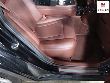2022 - genesis g90