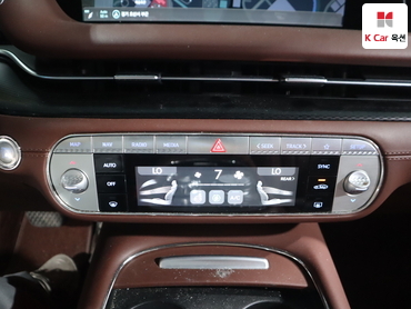 2022 - genesis g90