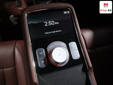 2022 - genesis g90