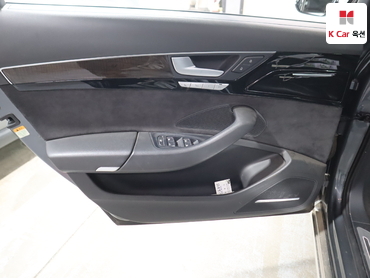 2014 - audi a8