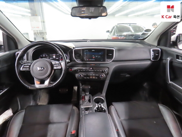 2021 - kia sportage
