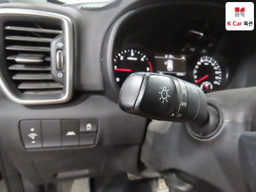 2021 - kia sportage