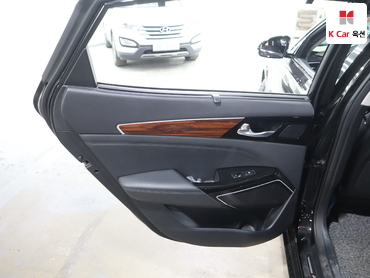 2017 - kia k7
