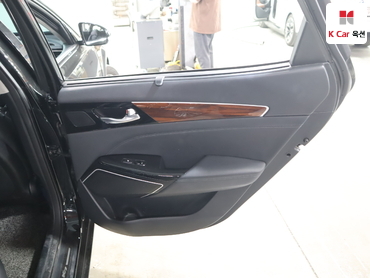 2017 - kia k7
