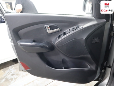 2010 - hyundai tucson
