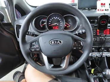 2012 - kia pride