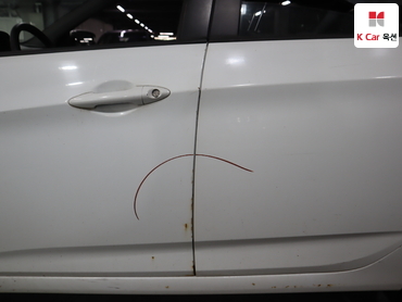 2011 - hyundai accent