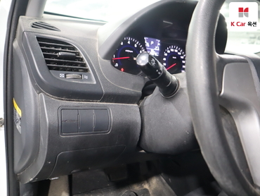 2011 - hyundai accent