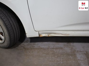 2011 - hyundai accent
