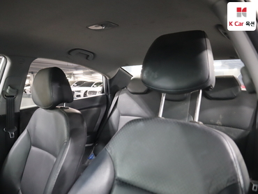 2011 - hyundai accent