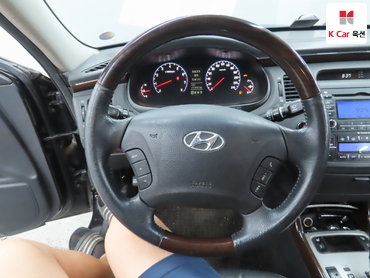 2009 - hyundai grandeur