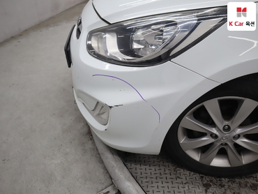 2011 - hyundai accent
