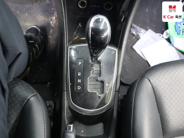2011 - hyundai accent