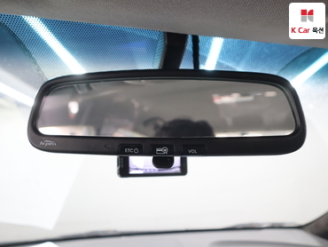 2011 - hyundai accent